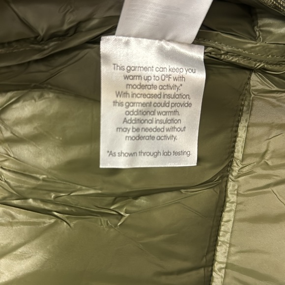 NWT DKNY Ladies’ Puffer Jacket - Picture 9 of 11